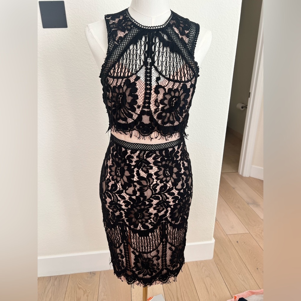 Lulu black lace dress